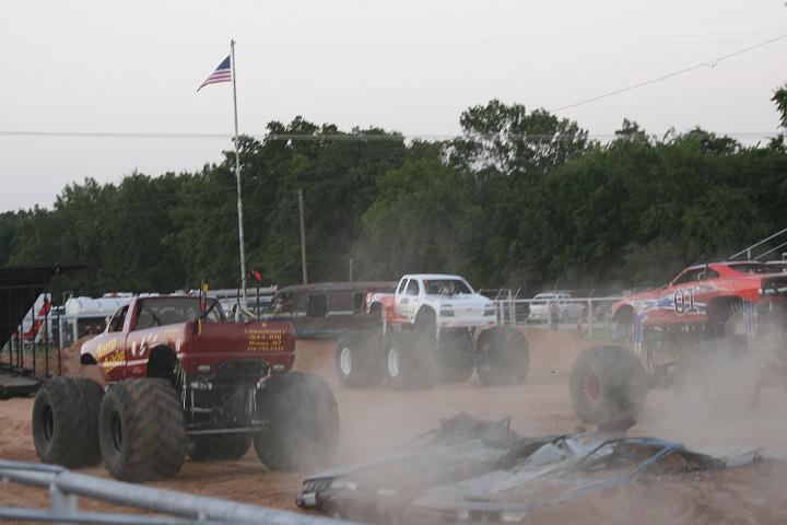 trucks 235.JPG